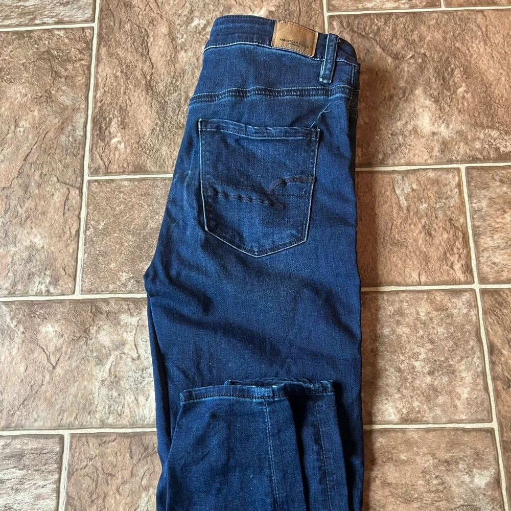 AE High Rise - Picture 1 of 4